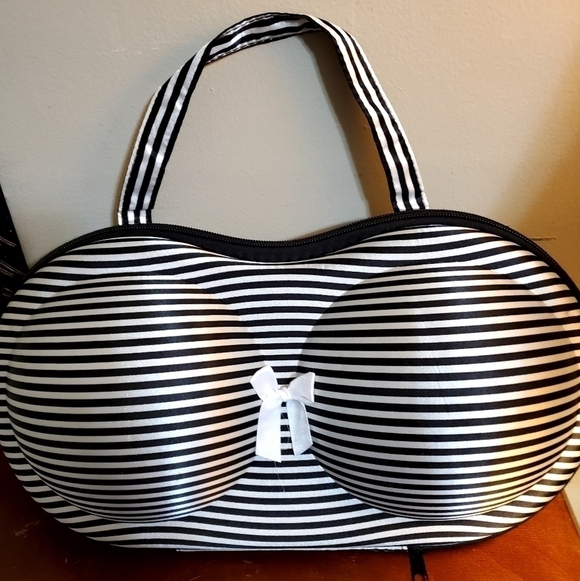 unbranded Handbags - Portable Bra Bag